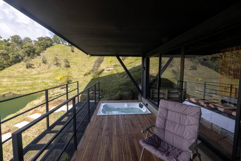 Sky House Cabana Guatape La Pradera  Luaran gambar